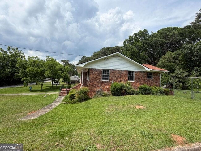 Photo - 322 West Ave