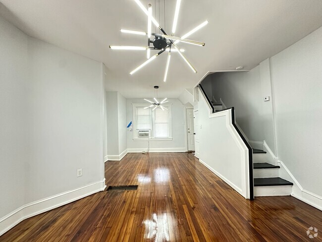 Building Photo - 238 N Edgewood St Rental
