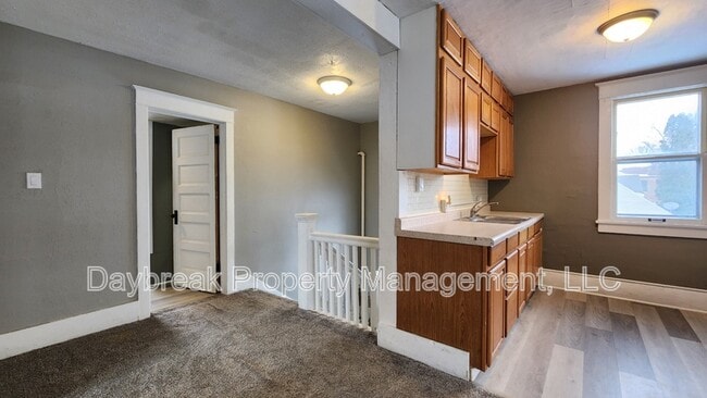 Photo - 1228 10th St N