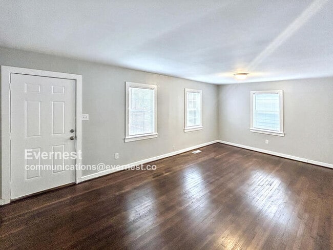 Photo - 4904 Terrace M