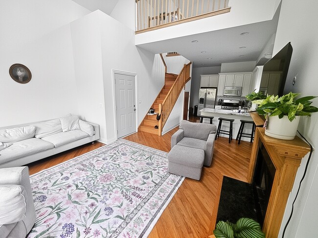 Photo - 1657 W Wrightwood Ave Unit 3W