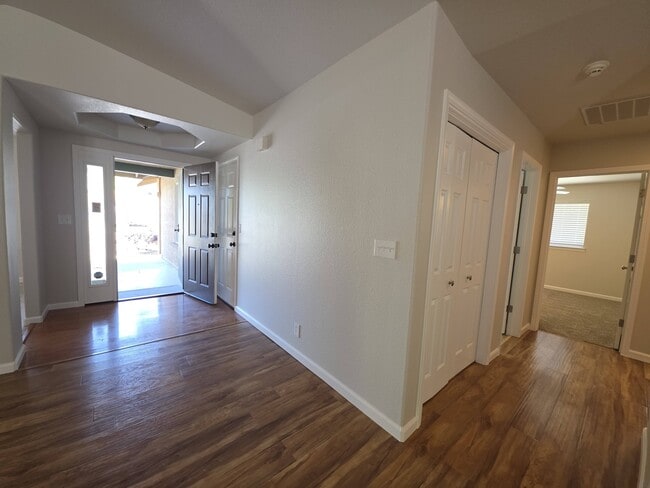 Photo - 3179 Sunglow Dr