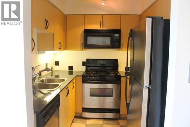 Photo - 63 Keefer Pl Unit 2102