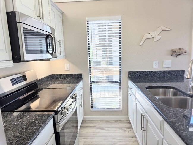 Photo - 2695 N Seabreeze Point