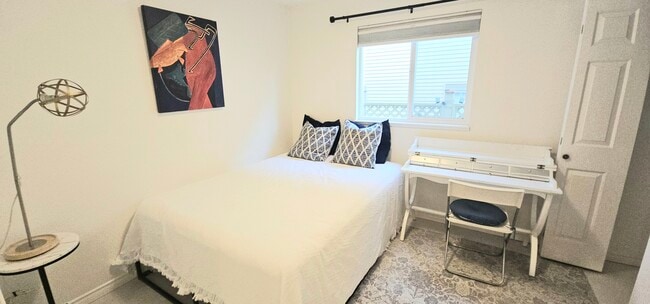 Photo - 2338 Chesterfield Av Unité Furnished 2BR Suite