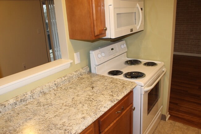 Photo - TRENT 566 Unit 566C