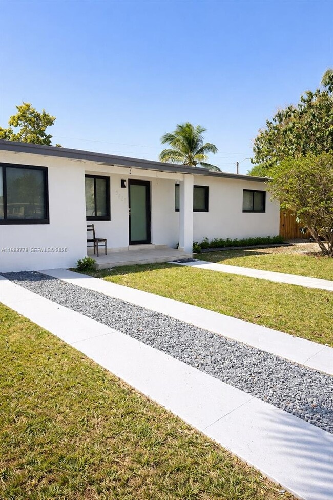 Photo - 9831 Martinique Dr