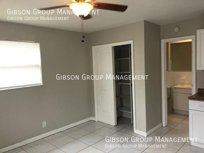 Photo - Efficiency in Ft Lauderdale INCLUDES ELECT... Unit E