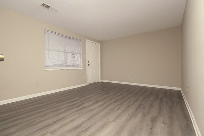 Photo - 3850 Jackson Ave Rental