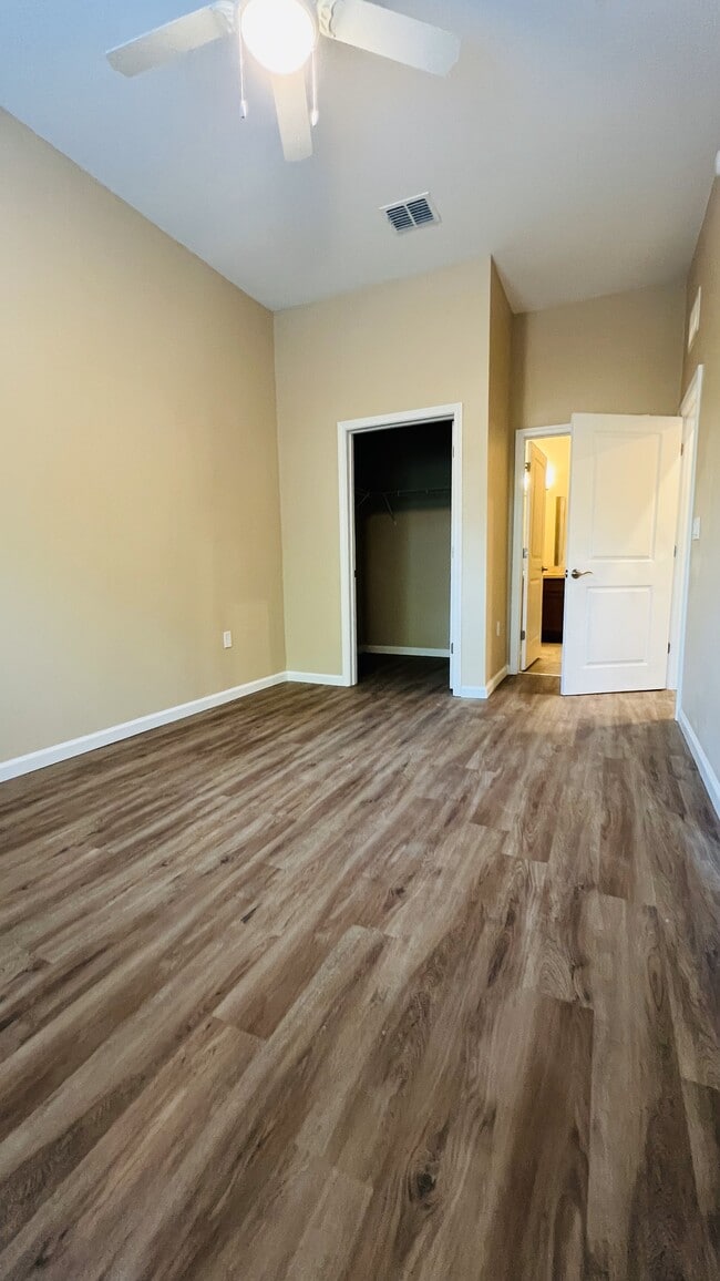 Jackson Forest Apartments