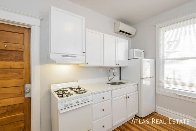 Photo - 1066 N Clarkson St Unit 06