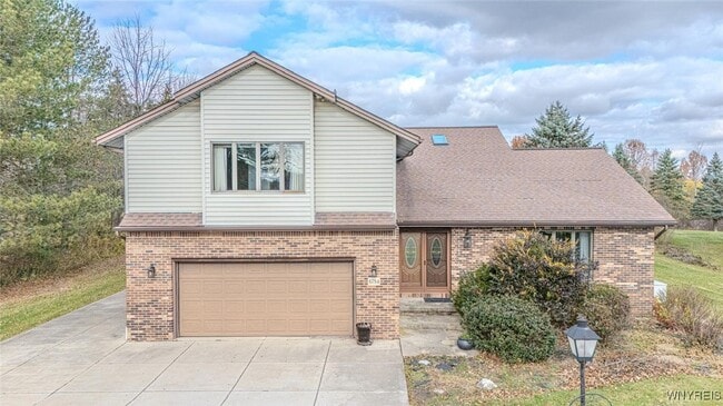 Building Photo - 6784 Bear Ridge Rd