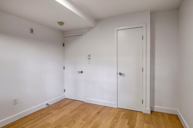 Photo - 10 Av. Rosemount Unit 612