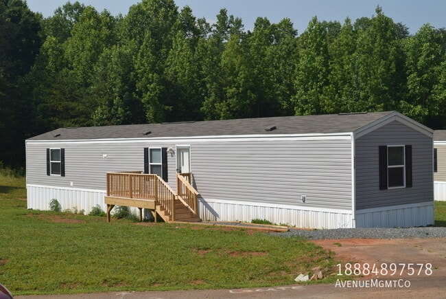 Building Photo - 326 Old Tavern Ln