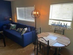 3206 W Azeele St Unit 220
