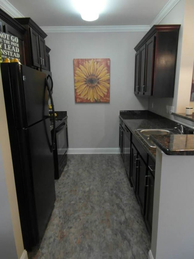 Cliff Creek Apartments