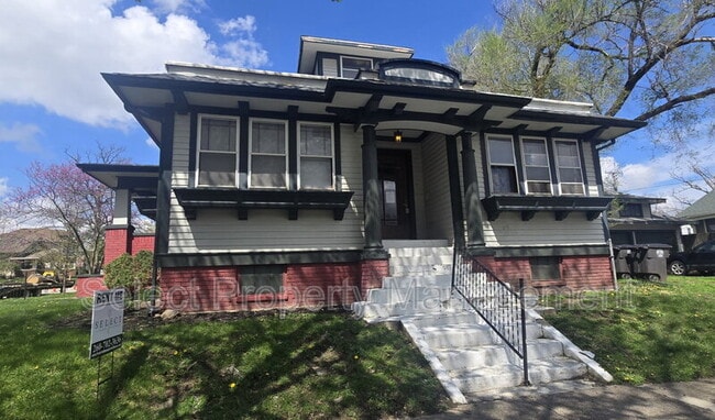 Building Photo - 1301 Forest Ave