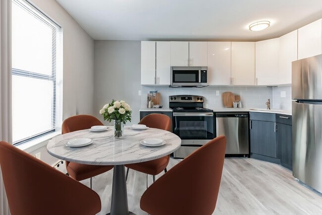 Photo - Newpointe Apartments