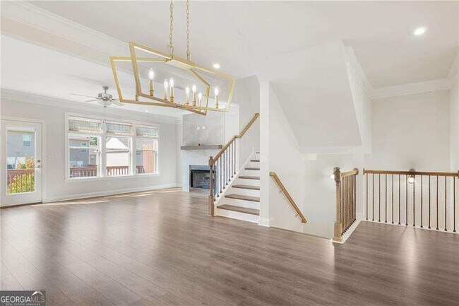 Photo - 1387 Live Oak Ln