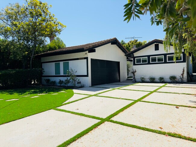 Photo - 18432 Linnet St