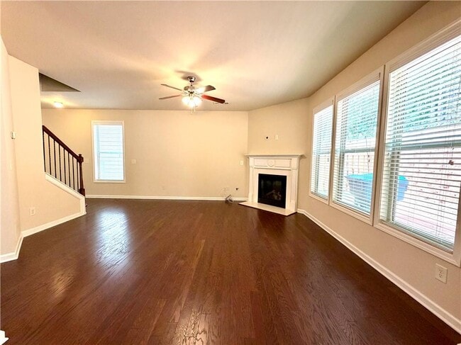 Photo - 6215 Crested Moss Dr