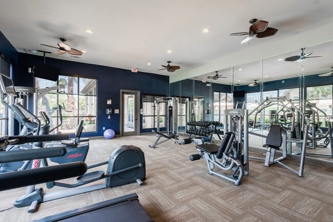 Photo - 5200 Pointe W Cir Unidad CSL