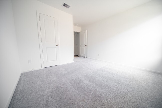 Building Photo - 9919 Oakheath Blf Dr