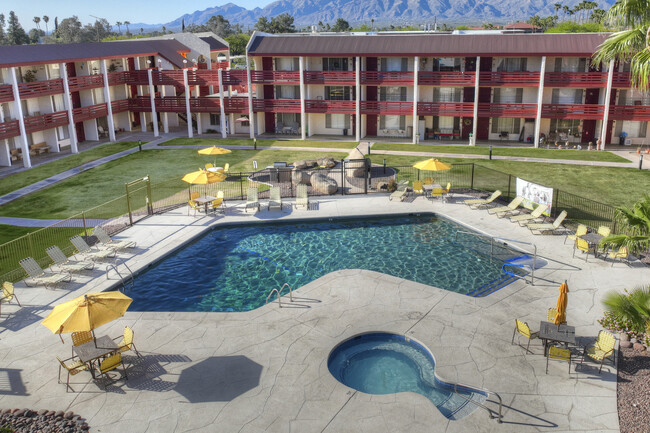 Pool & Hot Spa