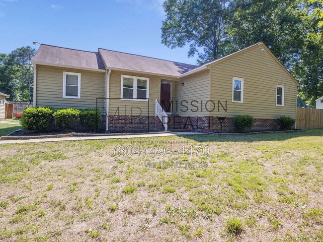 Building Photo - 7750 Robinwood Dr