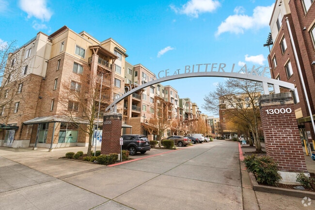 Building Photo - The Cambridge Apartments