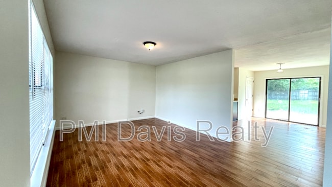 Photo - 7523 Collins Ct