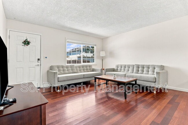 Photo - 426 Swift St