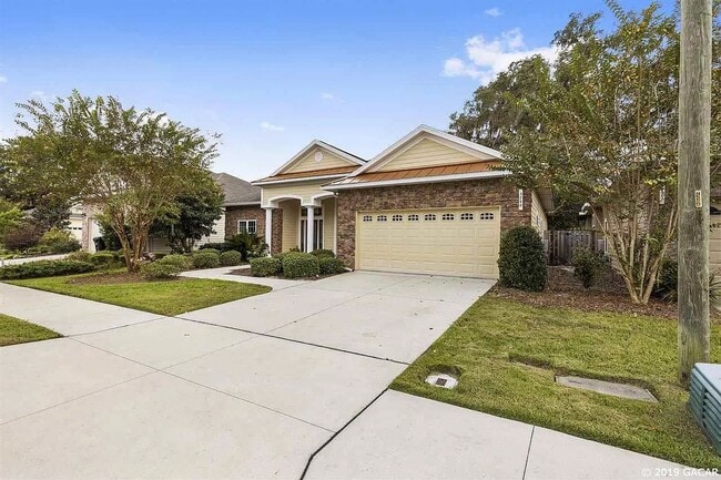 Photo - Beautiful 3-Bedroom, 2-Bath Home with Open Layout in Garrison Way