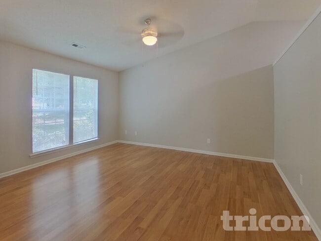 Photo - 7948 Travers Run Dr