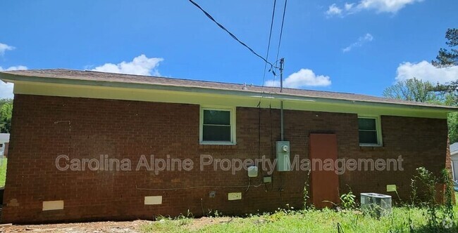 Building Photo - 3621 Somerset Dr Rental