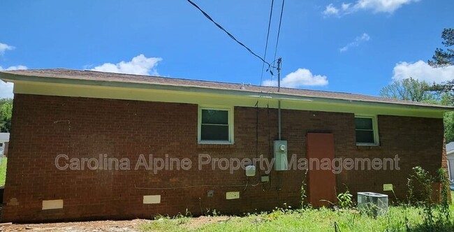 Photo - 3621 Somerset Dr House