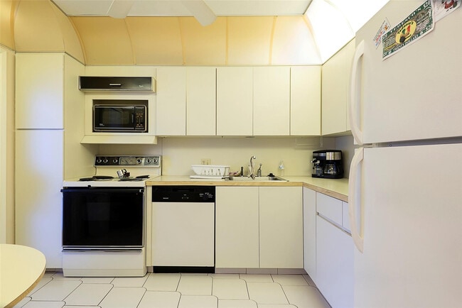 Photo - 3051 N Course Dr Unit 211