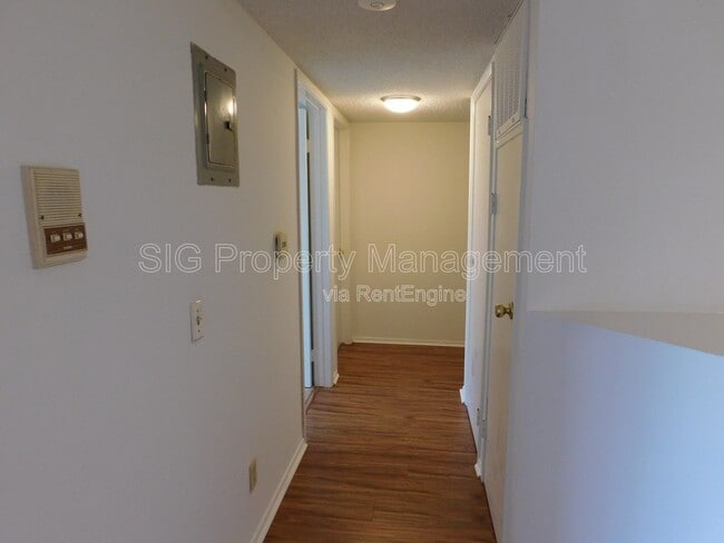 Photo - 10241 Commerce Ave Unit 5