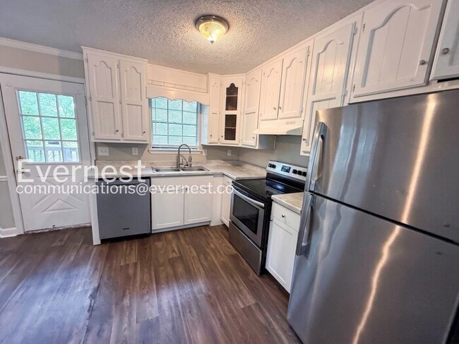 Photo - 335 Jamestown Manor Dr