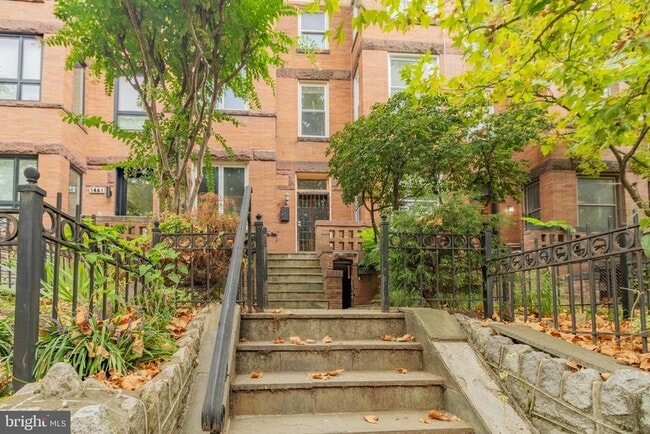 Photo - 1459 Chapin St NW