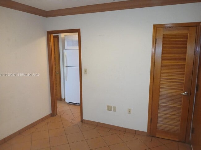 Photo - 3127 Coral Wy Unidad 1