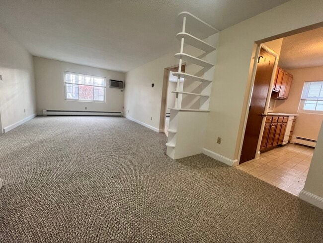 Building Photo - 339 Massachusetts Ave Unit 10