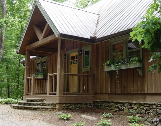 Building Photo - 244 Eastman Mountain Rd Rental