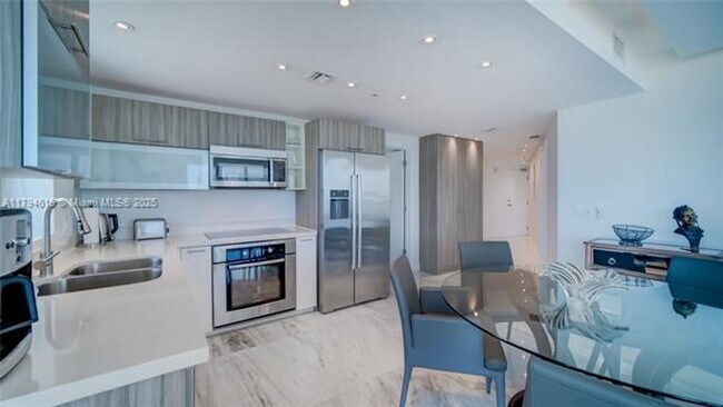 Photo - 6700 Indian Creek Dr Unit 6700 Indian Creek Dr 1102