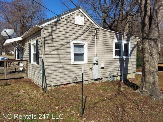 Photo - 2 br, 1 bath House - 2126 Wiggins St