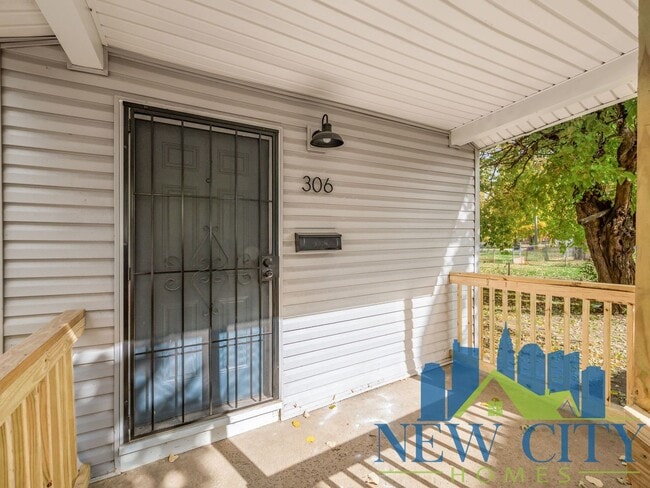 Building Photo - 306 Martin Ave Unit 306