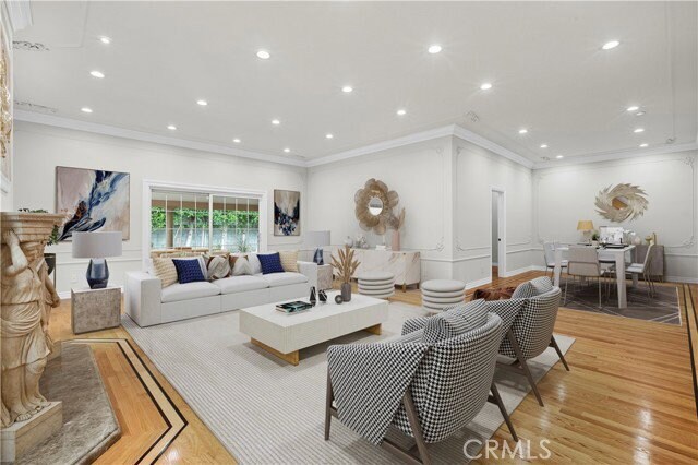 Photo - 6508 Mammoth Ave