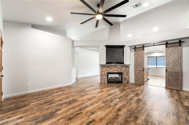 Photo - 325 Waterwheel Falls Dr