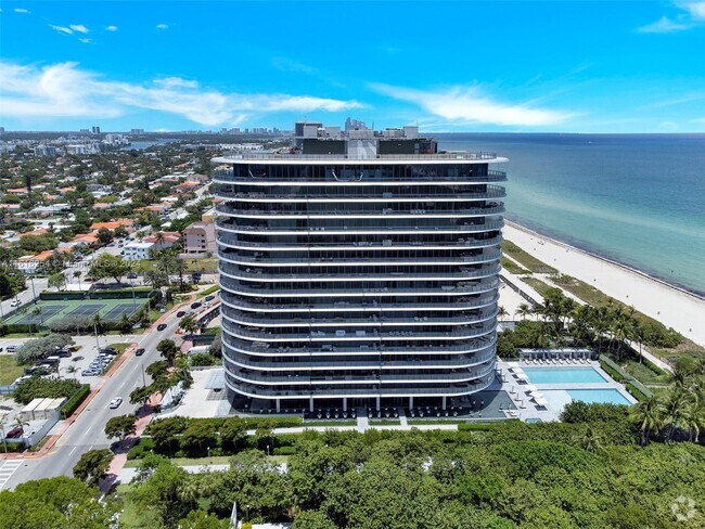 Building Photo - 8701 Collins Ave Unit 304 Rental