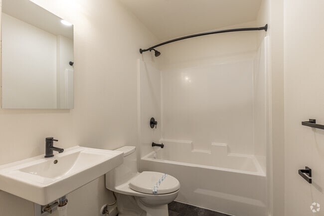 0BR, 1BA - 326SF